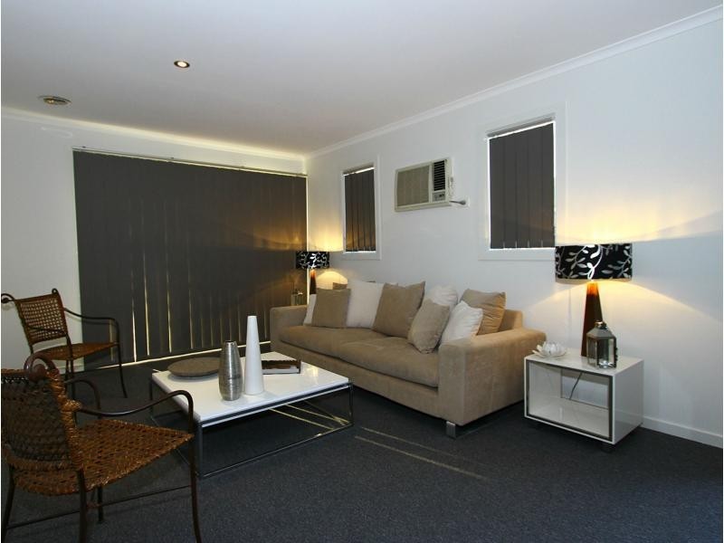 1 Whistler Walk, South Morang VIC 3752