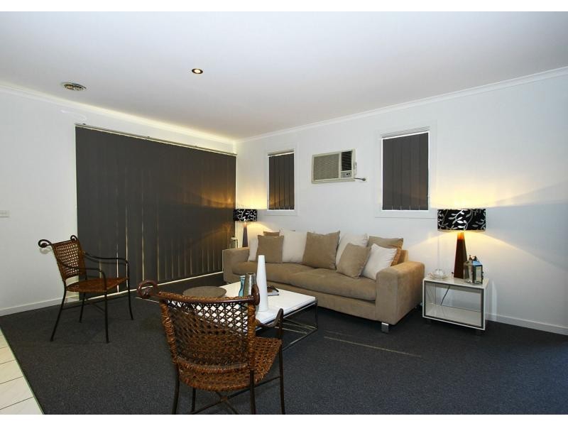 1 Whistler Walk, South Morang VIC 3752