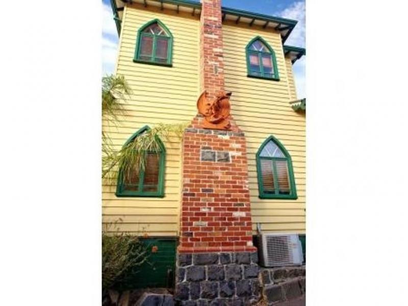 37 Anzac Avenue, Hurstbridge VIC 3099