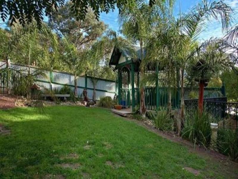 37 Anzac Avenue, Hurstbridge VIC 3099