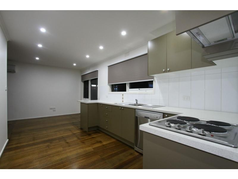 80 Hughes Avenue, Chelsea VIC 3196