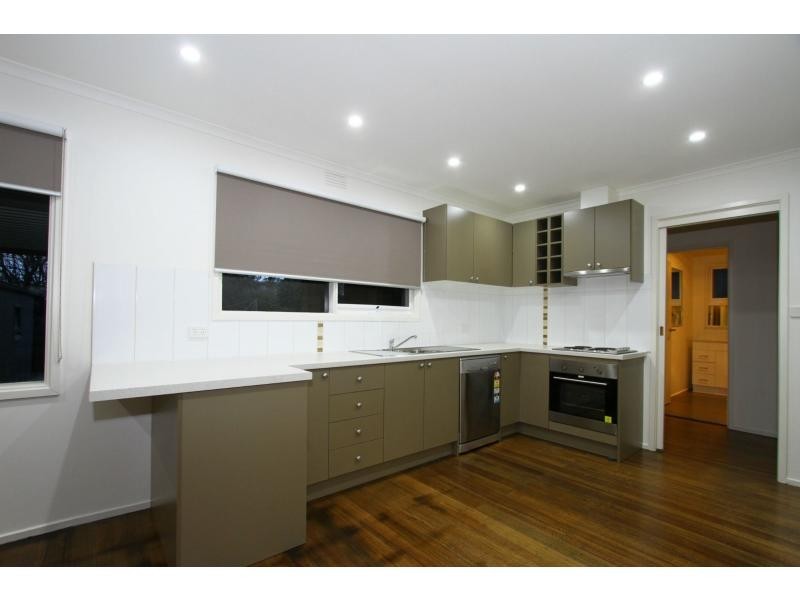 80 Hughes Avenue, Chelsea VIC 3196