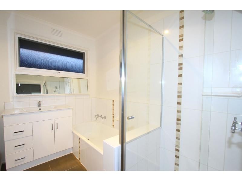 80 Hughes Avenue, Chelsea VIC 3196