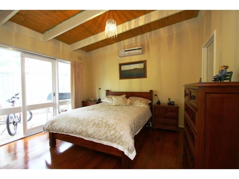 20 Broadlea Crescent, Viewbank VIC 3084