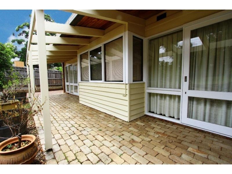 20 Broadlea Crescent, Viewbank VIC 3084