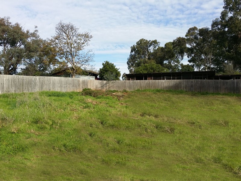 L3, 30 Carnon Street, Greensborough VIC 3088