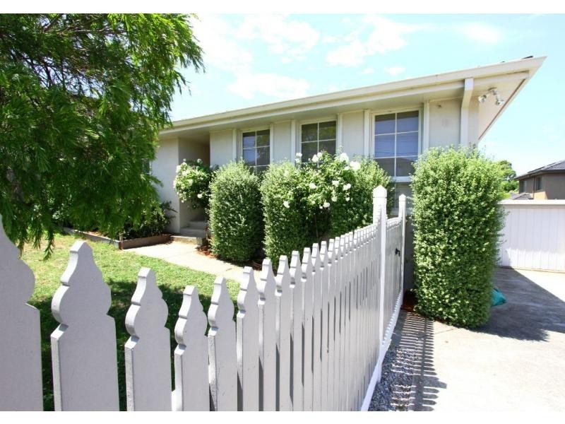 2/35 Roger Street, Doncaster East VIC 3109