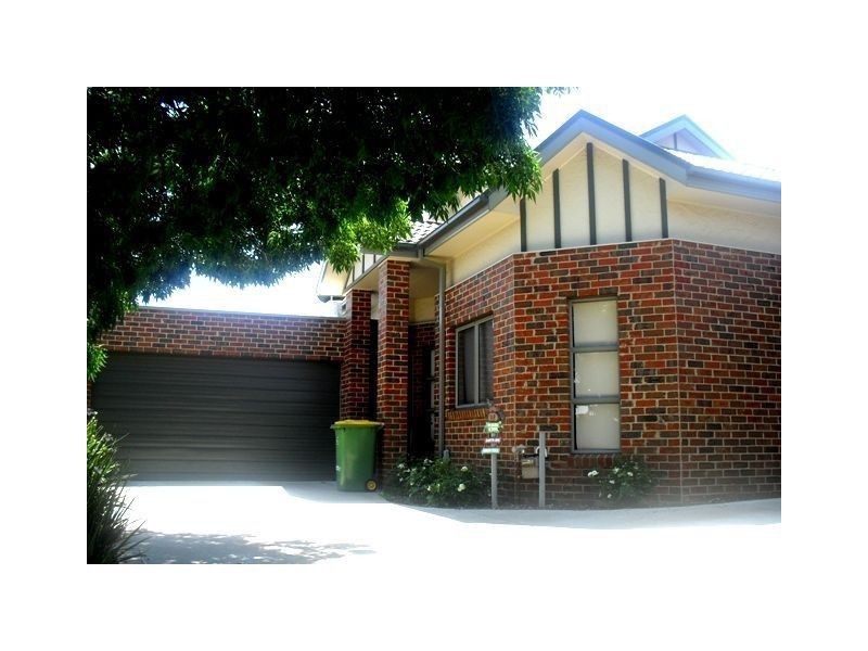 2/34 McNamara Street, Preston VIC 3072