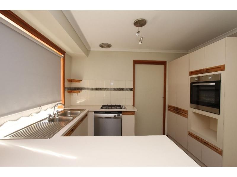1 Orsett Court, Mill Park VIC 3082
