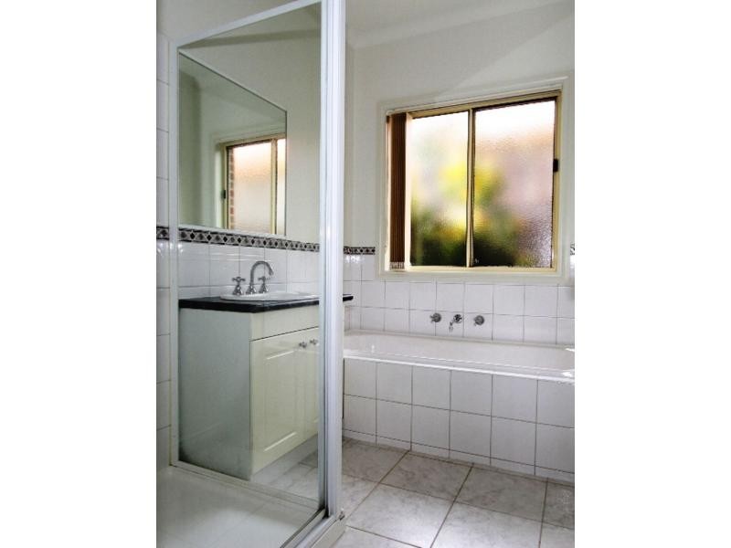 1/62 Rattray Road, Montmorency VIC 3094