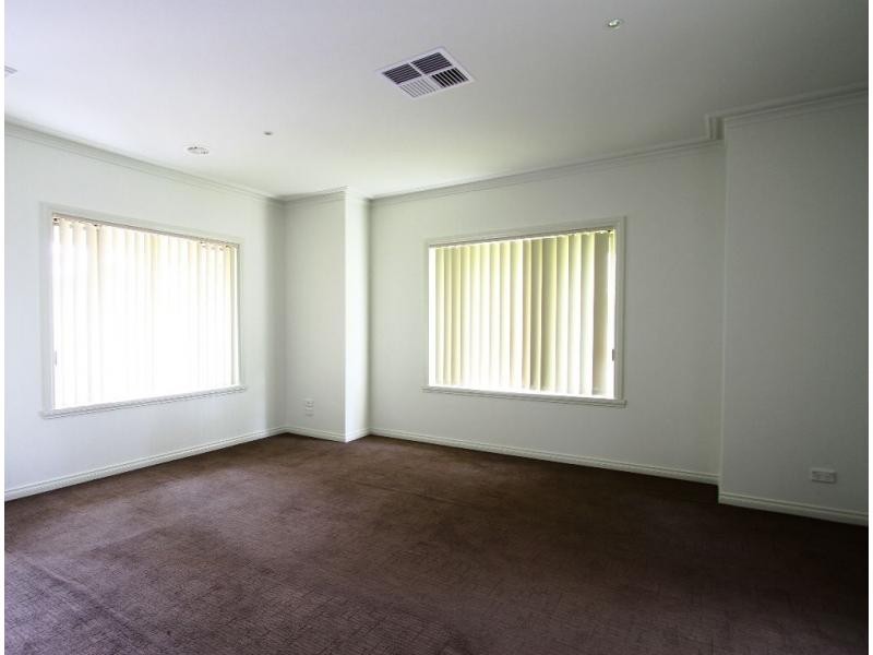 1/62 Rattray Road, Montmorency VIC 3094