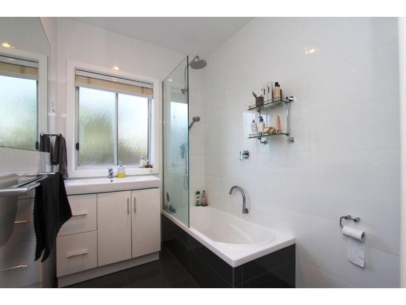 11 Quinn Street, Heidelberg VIC 3084