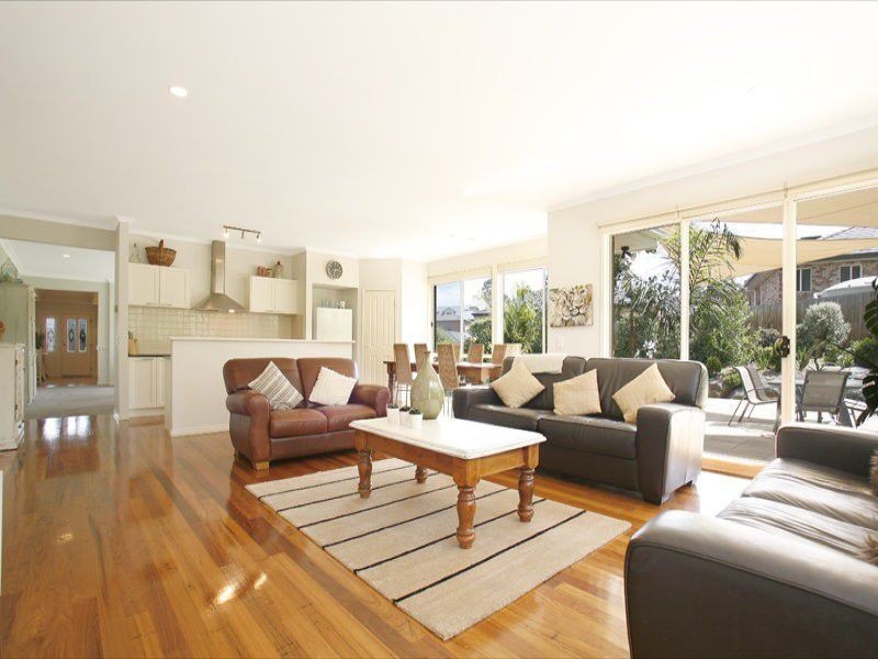 6 Honeyeater Close, Diamond Creek VIC 3089