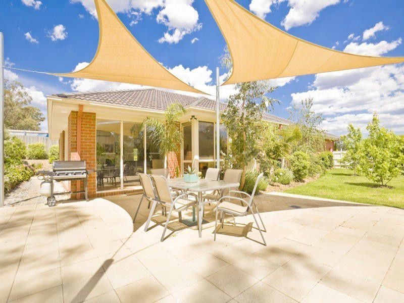 6 Honeyeater Close, Diamond Creek VIC 3089