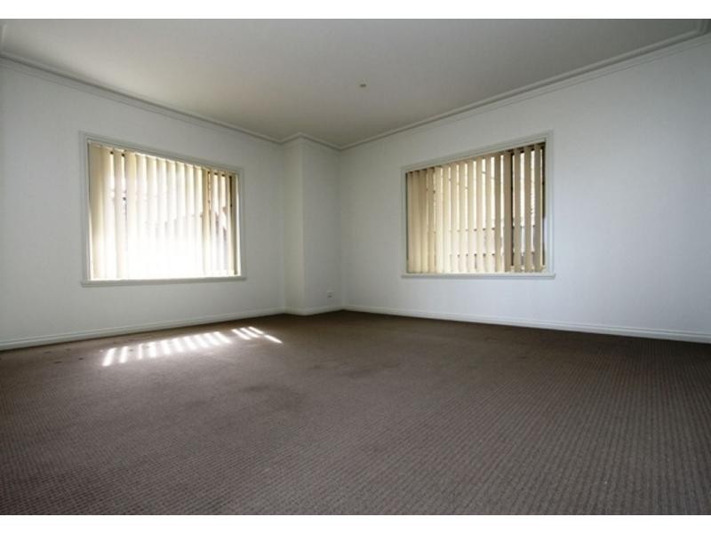 2/62 Rattray Road, Montmorency VIC 3094