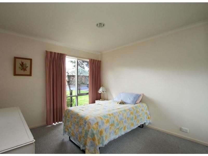 14/43 Railway Parade, Eltham VIC 3095