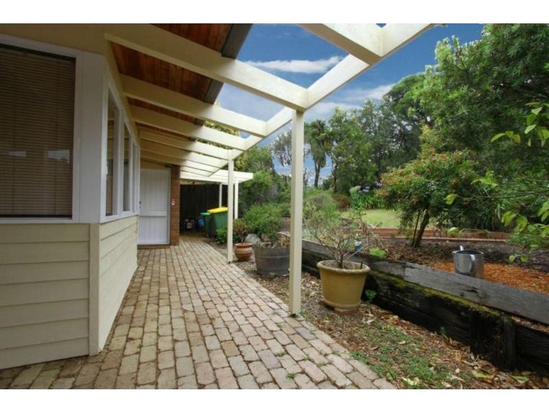 20 Broadlea Crescent, Viewbank VIC 3084