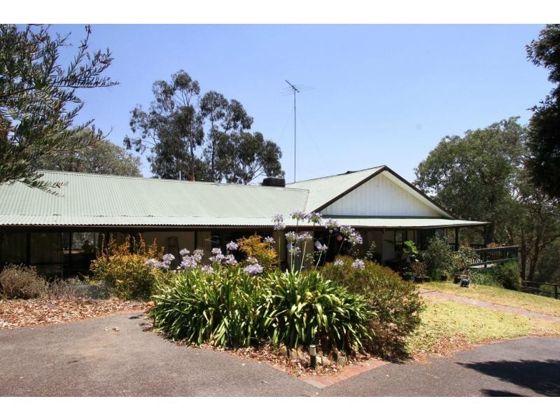 114 Perversi Avenue, Diamond Creek VIC 3089