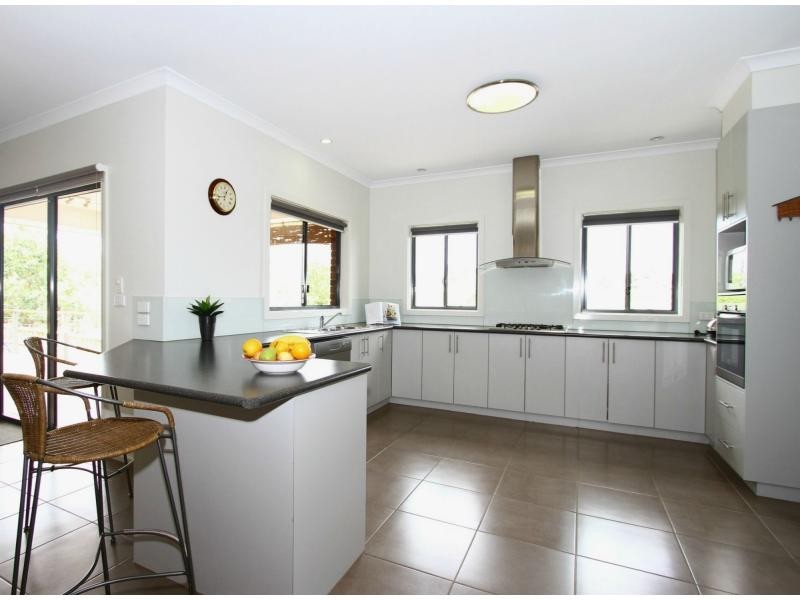 8 Arrunga Close, Diamond Creek VIC 3089