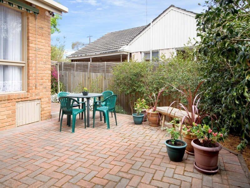 2/21 Cecil Street, Eltham VIC 3095