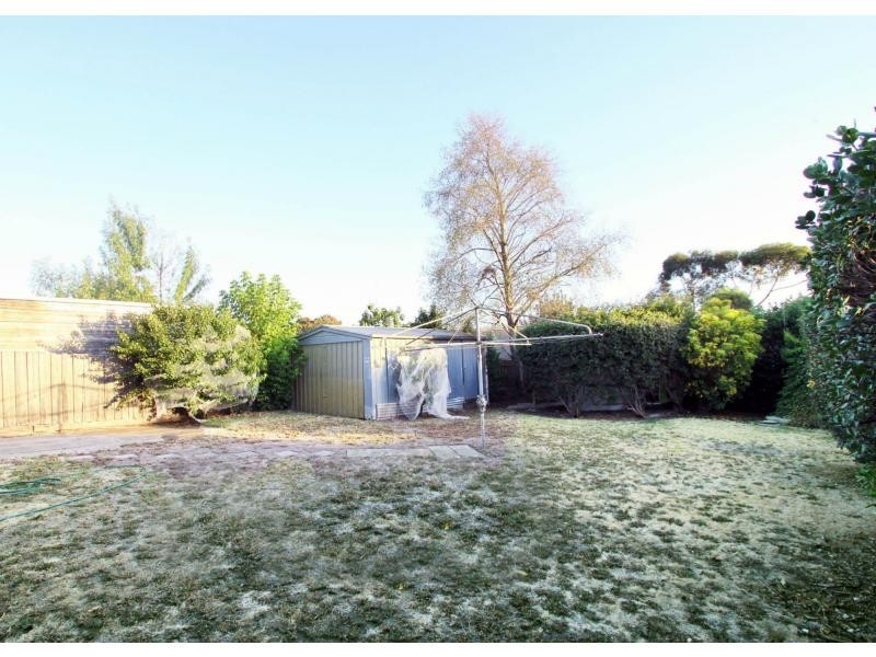43 Clingin Street, Reservoir VIC 3073