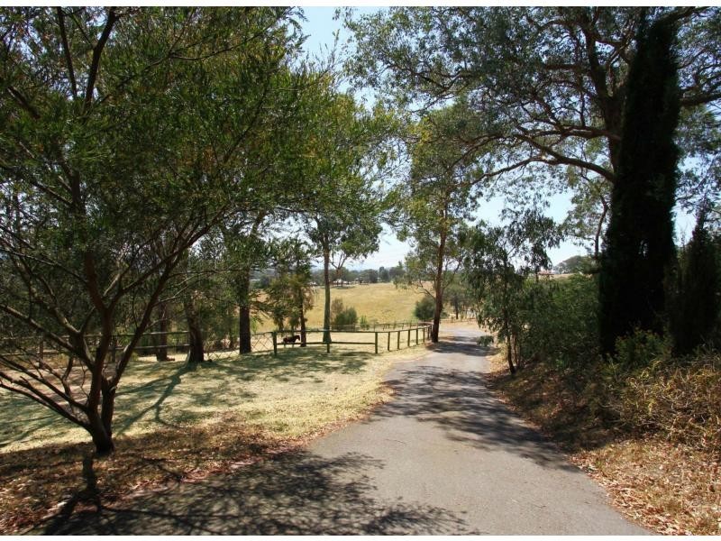 114 Perversi Avenue, Diamond Creek VIC 3089