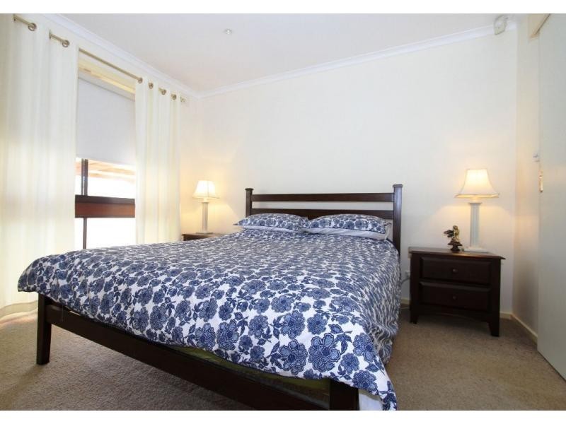 12 Tamboon Drive, St Helena VIC 3088