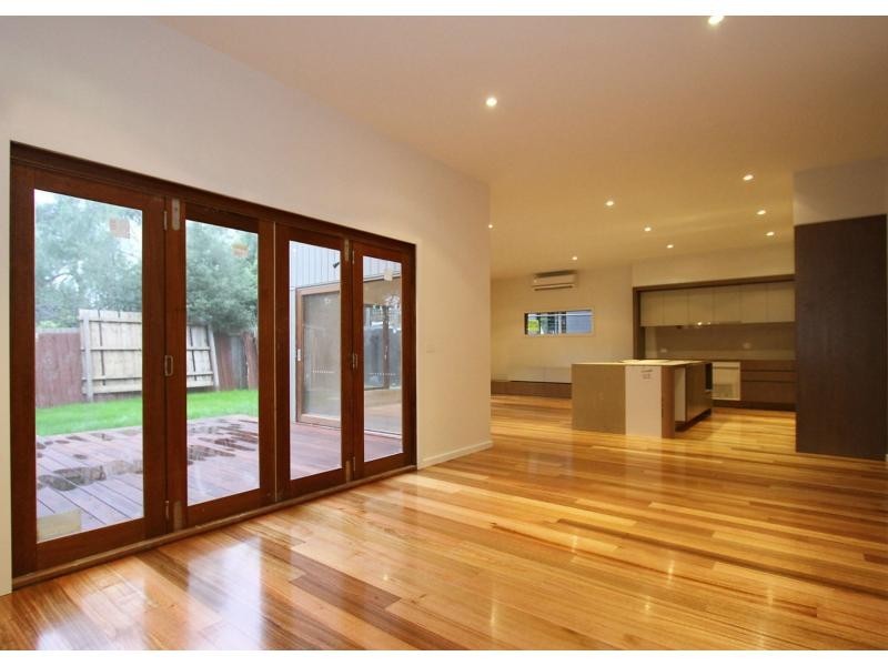 11 B Guymer Court, Montmorency VIC 3094