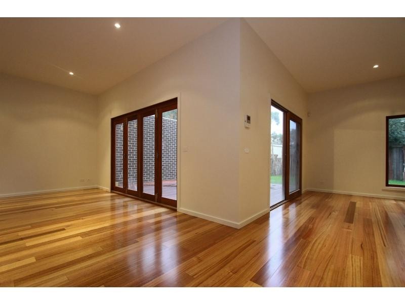 11 B Guymer Court, Montmorency VIC 3094