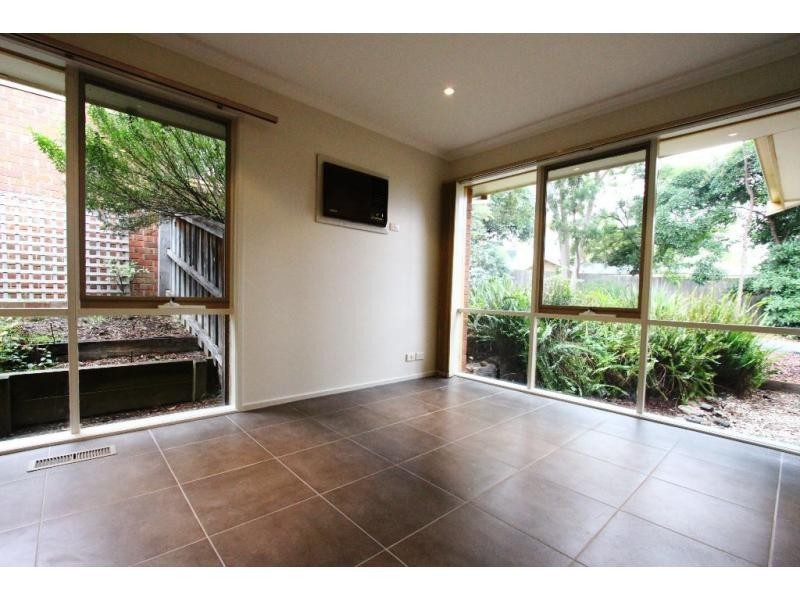 Unit 3/106 St Helena Road, Greensborough VIC 3088