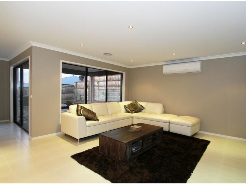 24 Midland Drive, Doreen VIC 3754