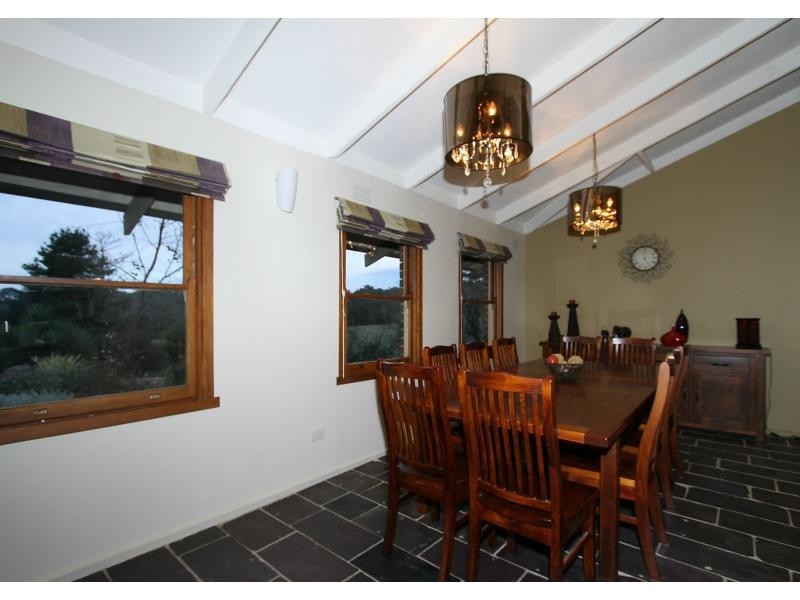 30 Heather Avenue, Hurstbridge VIC 3099