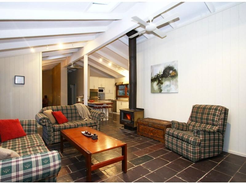 30 Heather Avenue, Hurstbridge VIC 3099