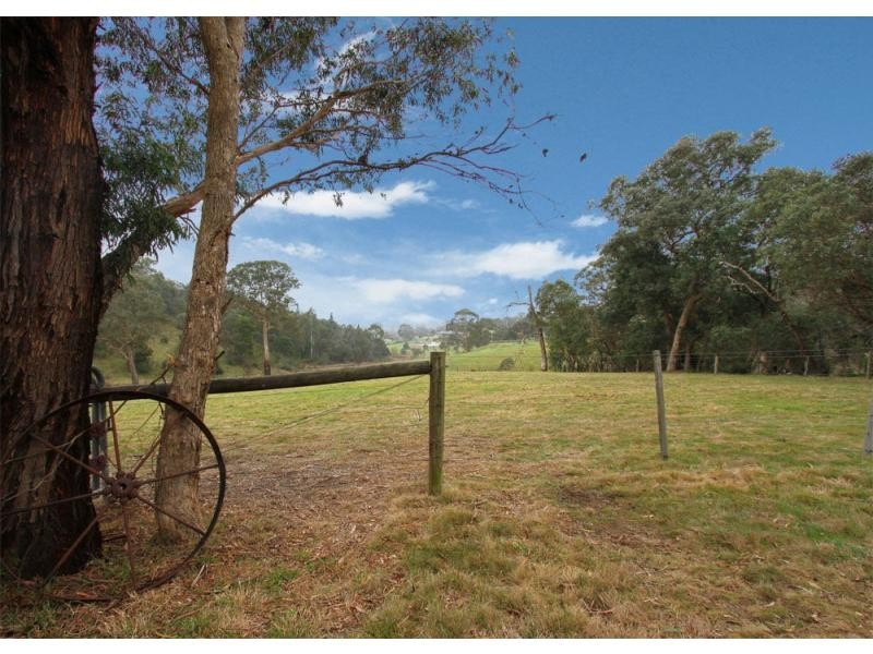 30 Heather Avenue, Hurstbridge VIC 3099