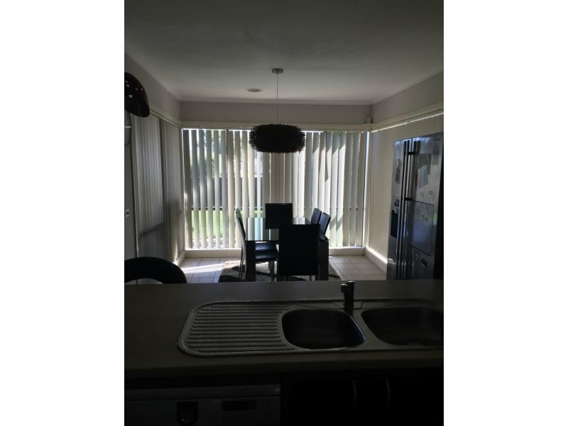 5 Eucumbene Drive, Berwick VIC 3806
