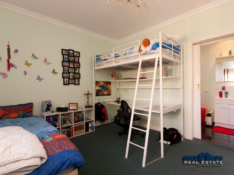 2/6 Hayes Road, Hampton Park VIC 3976