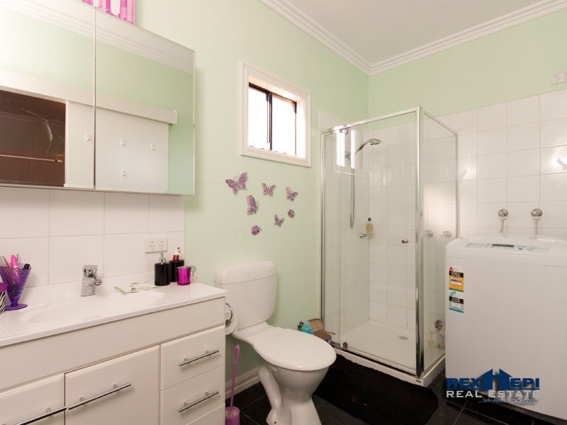 2/6 Hayes Road, Hampton Park VIC 3976