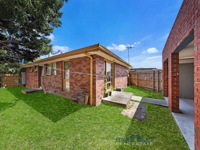 1/65 Guildford Crescent, Narre Warren VIC 3805