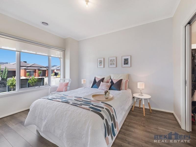 5 Boothby Terrace, Lynbrook VIC 3975