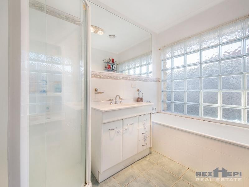 2 Western Way, Narre Warren VIC 3805