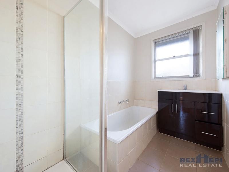 1/29 Hallam Road, Hampton Park VIC 3976