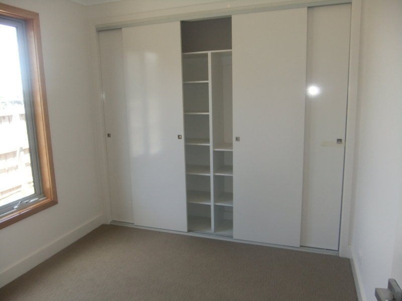 16 Georgetown Way, Officer VIC 3809