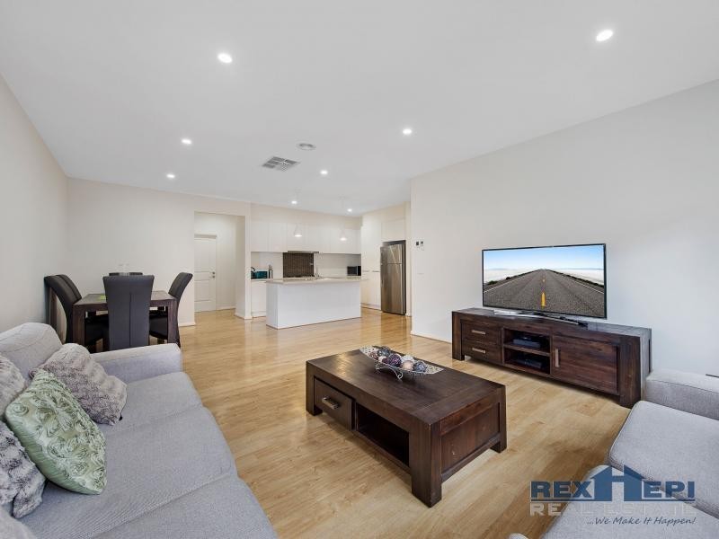 22 Haflinger Avenue, Clyde North VIC 3978