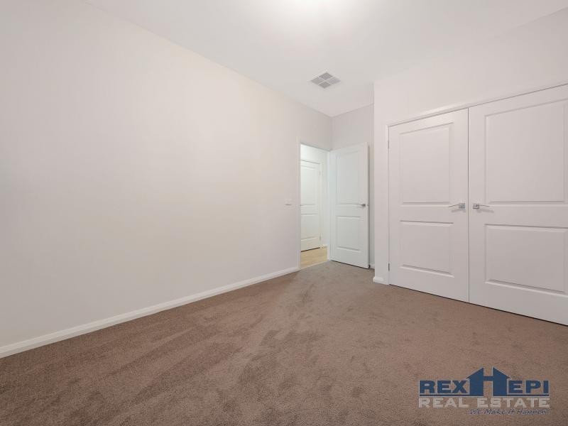 22 Haflinger Avenue, Clyde North VIC 3978