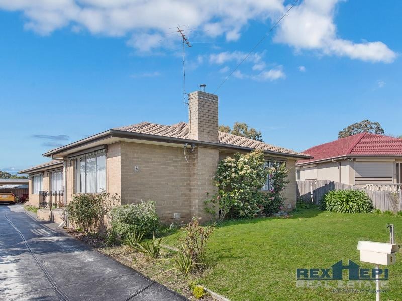 6 Anderson Close, Hampton Park VIC 3976