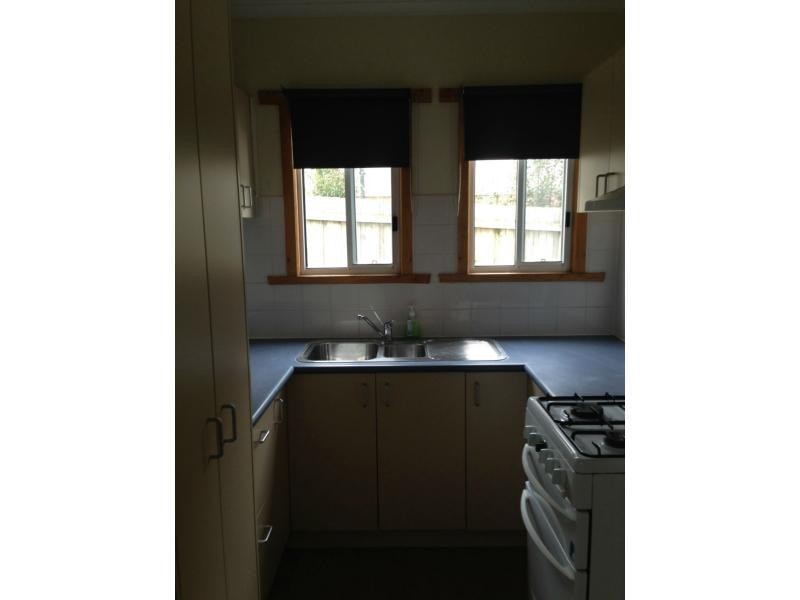 9 Laburnum Grove, Doveton VIC 3177