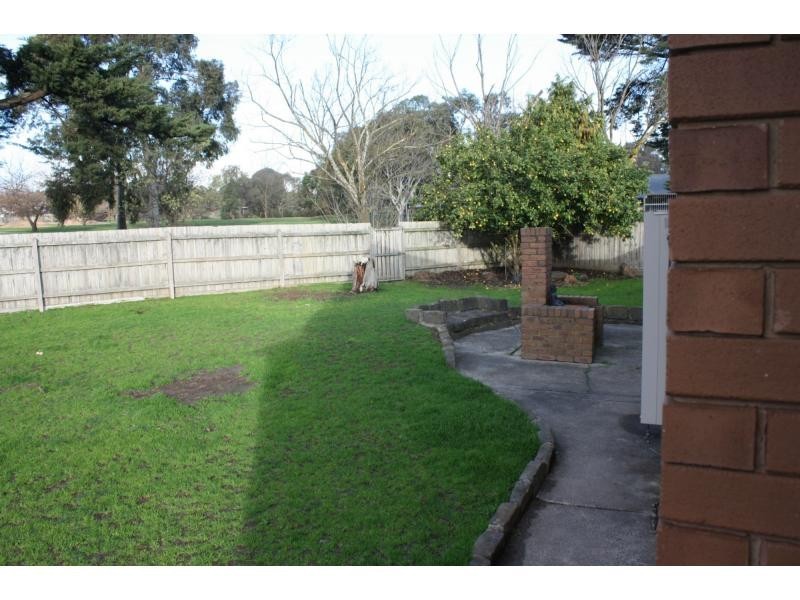 2 Kelso Place, Berwick VIC 3806