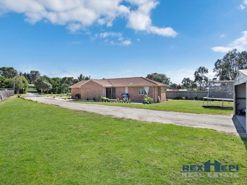 47 Blackwood Drive, Hampton Park VIC 3976