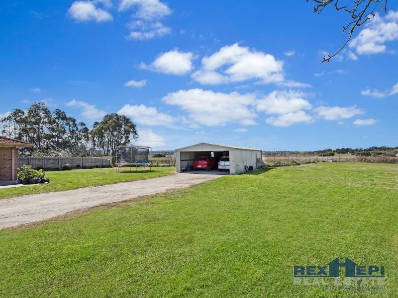47 Blackwood Drive, Hampton Park VIC 3976