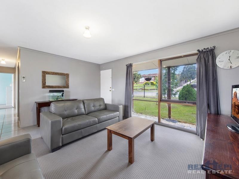 45 Willow Drive, Hampton Park VIC 3976